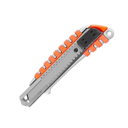 Szike nagy 18mm fémházas Strend Pro